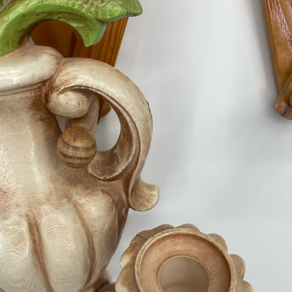 1960s Vintage Homeco Floral Wall Sconce